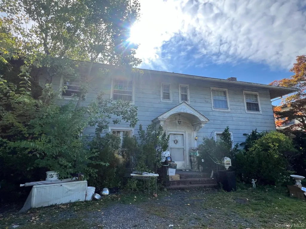 761 W Broadway Woodmere NY 11598