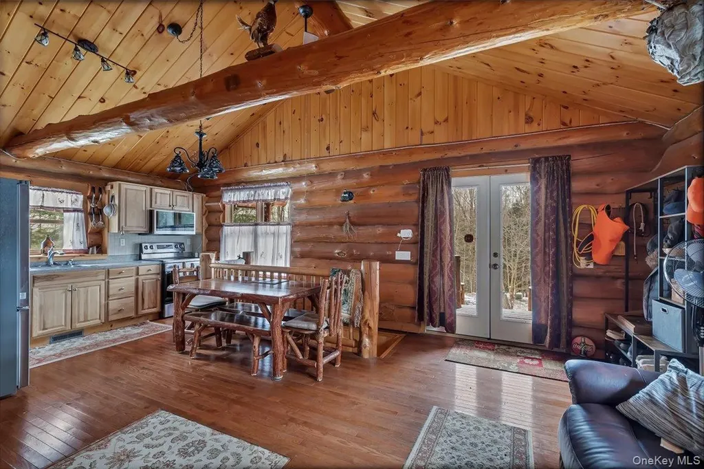 465 Barlow Road Call Listing Agent NY 12078