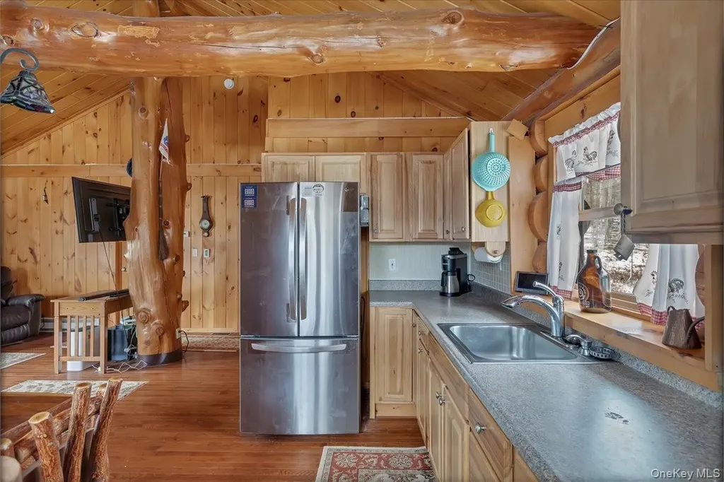 465 Barlow Road Call Listing Agent NY 12078