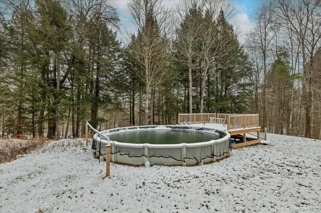 465 Barlow Road Call Listing Agent NY 12078