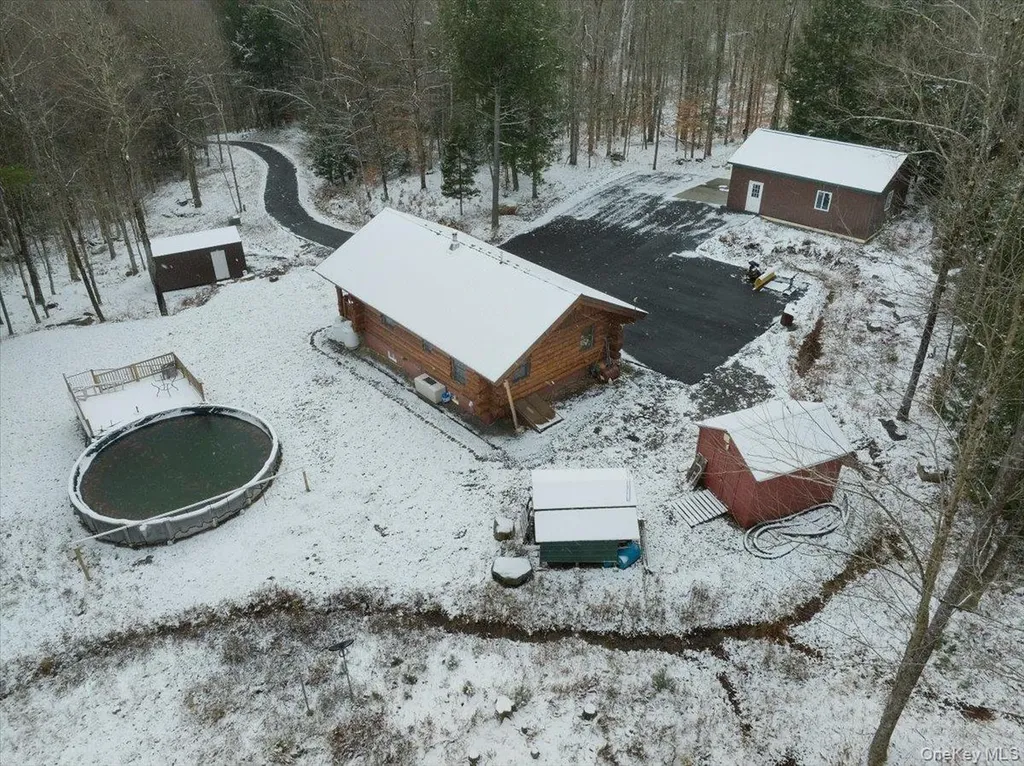 465 Barlow Road Call Listing Agent NY 12078