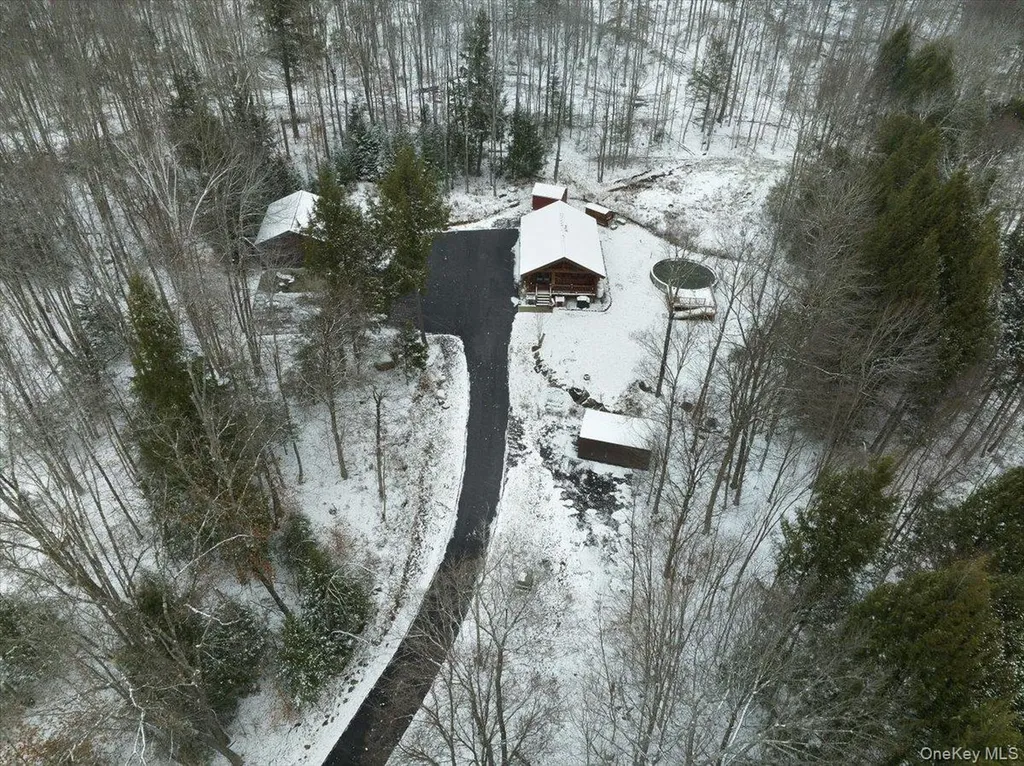 465 Barlow Road Call Listing Agent NY 12078