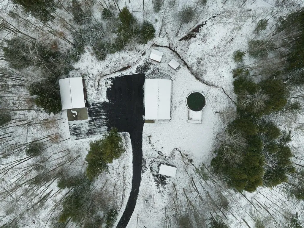 465 Barlow Road Call Listing Agent NY 12078