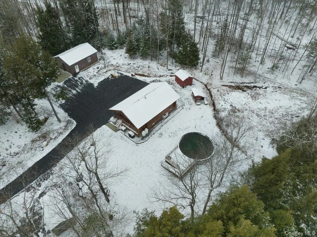 465 Barlow Road Call Listing Agent NY 12078