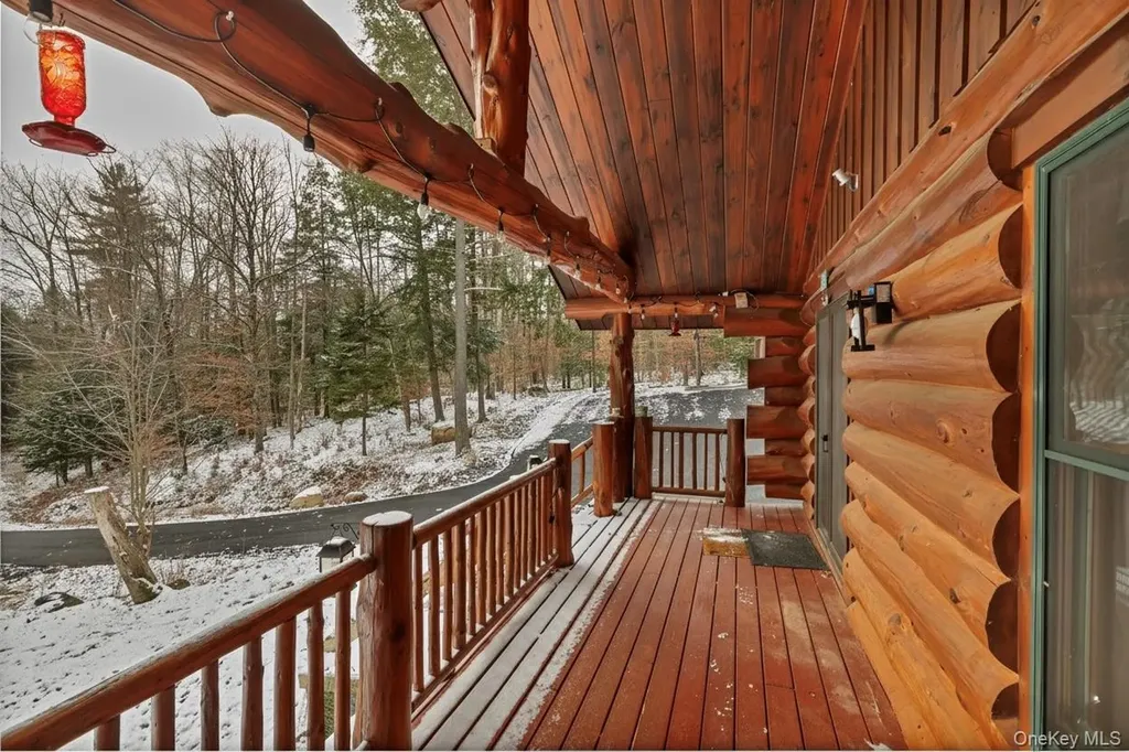 465 Barlow Road Call Listing Agent NY 12078