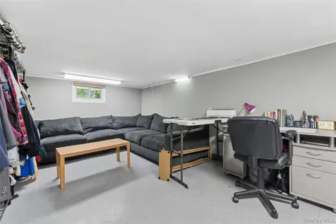 906 Ardmore Place Bellmore NY 11710