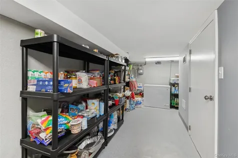 906 Ardmore Place Bellmore NY 11710