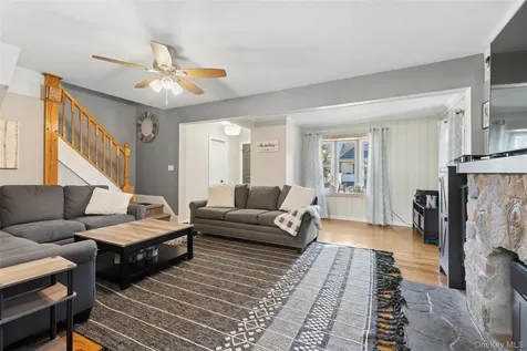 906 Ardmore Place Bellmore NY 11710