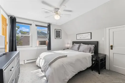 906 Ardmore Place Bellmore NY 11710