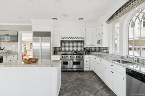 26 Sunset Avenue East Quogue NY 11942