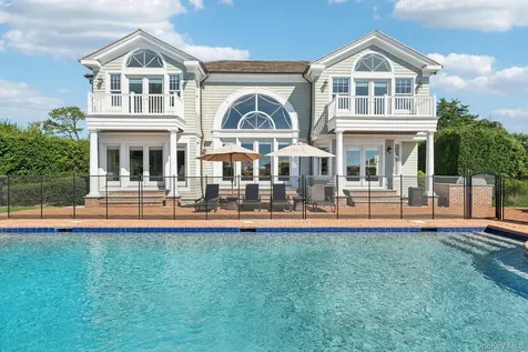 26 Sunset Avenue East Quogue NY 11942