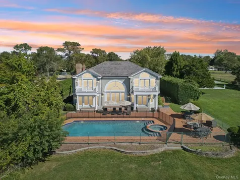 26 Sunset Avenue East Quogue NY 11942