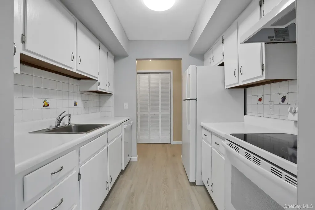2104 Cherry Hill Drive Poughkeepsie NY 12603