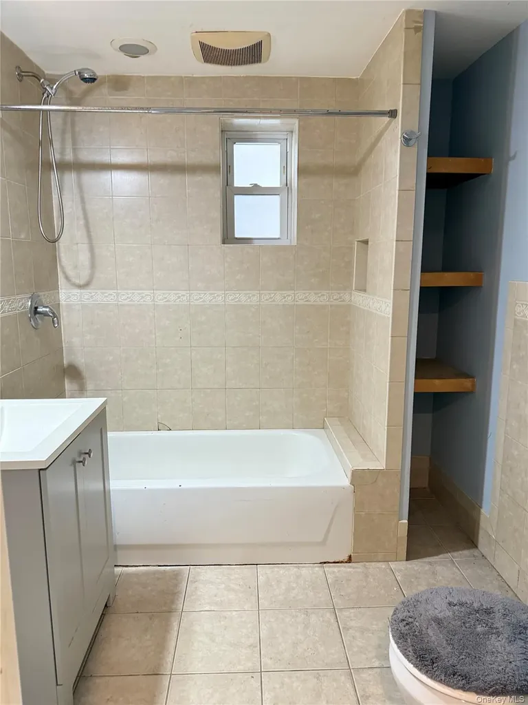 2806 Wellman Avenue Bronx NY 10461