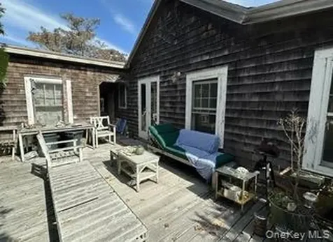 263 East Walk Cherry Grove NY 11782