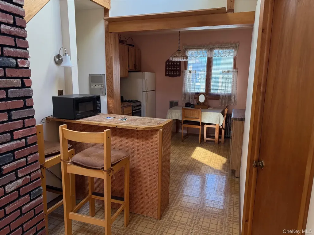 154-09 21 Avenue Whitestone NY 11357