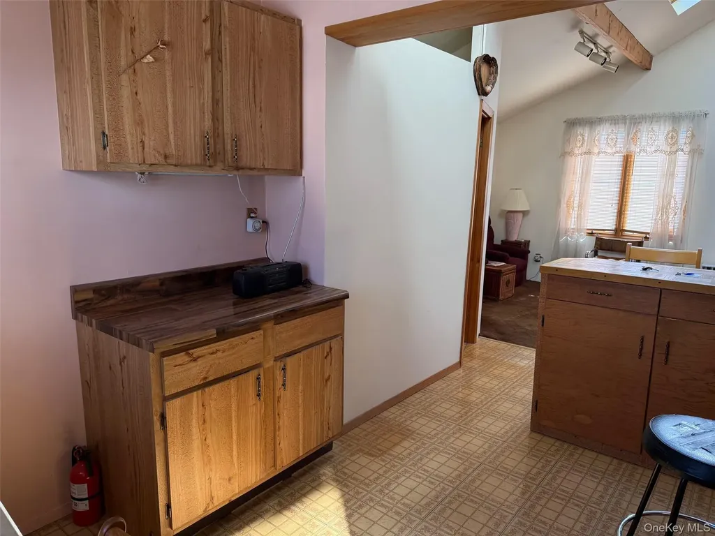 154-09 21 Avenue Whitestone NY 11357
