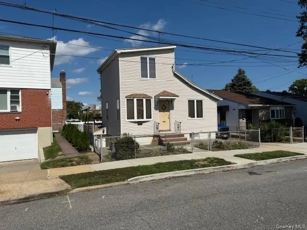 154-09 21 Avenue Whitestone NY 11357