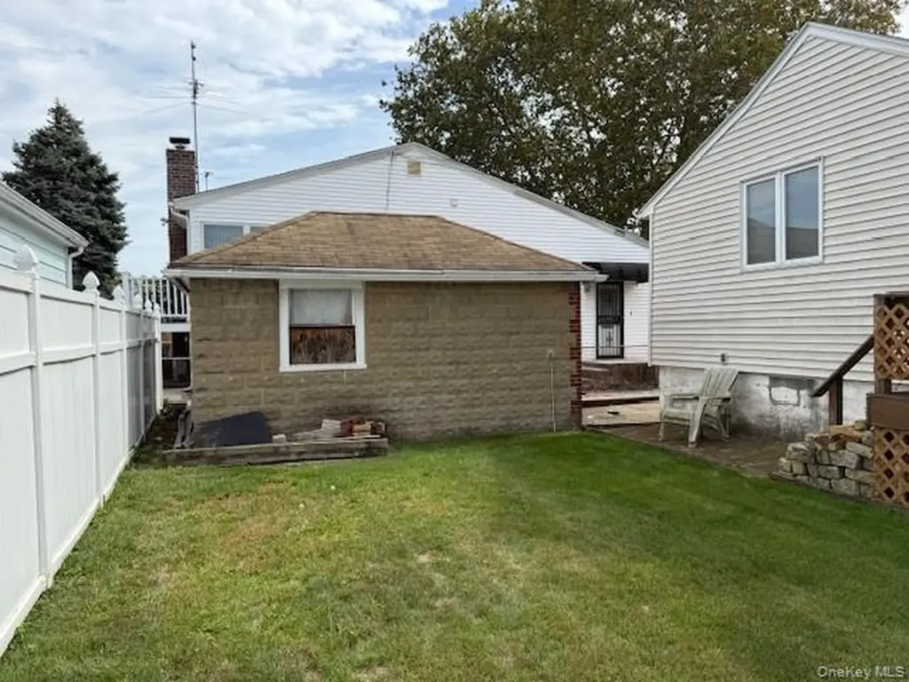 154-09 21 Avenue Whitestone NY 11357