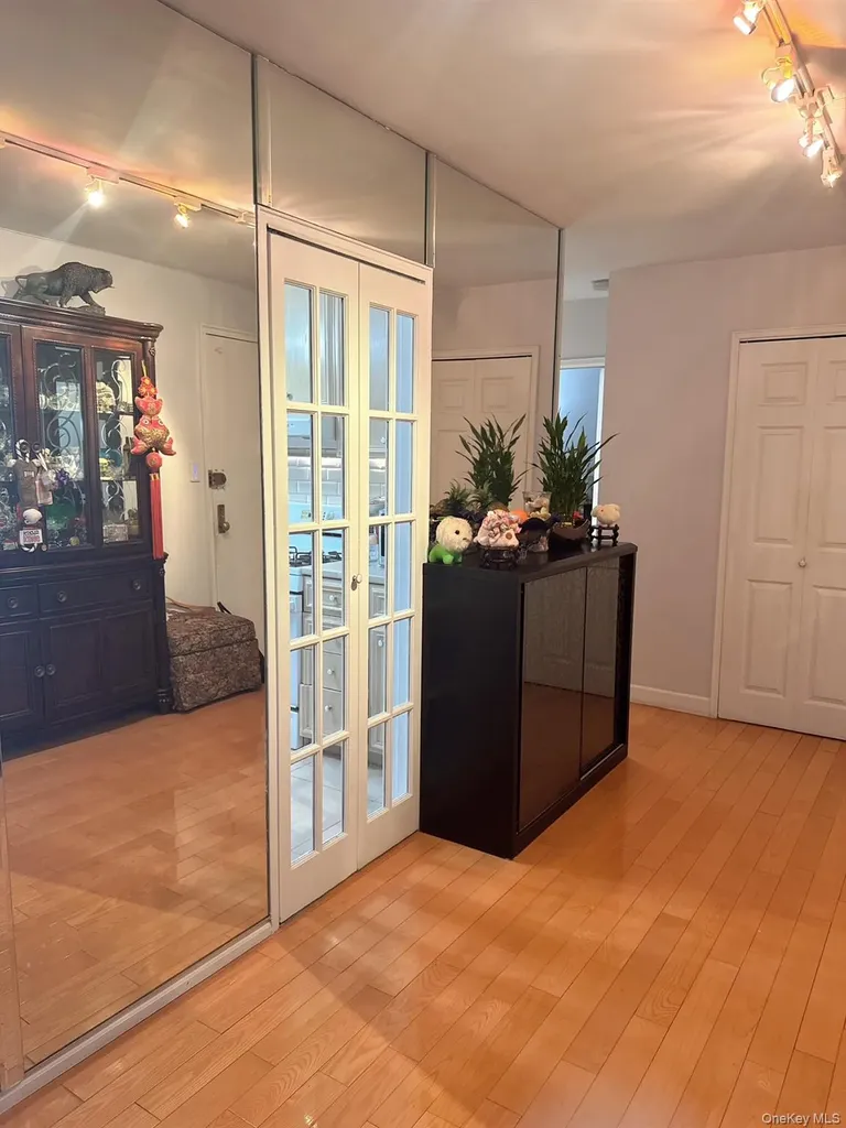 138-25 31 Drive Flushing NY 11354