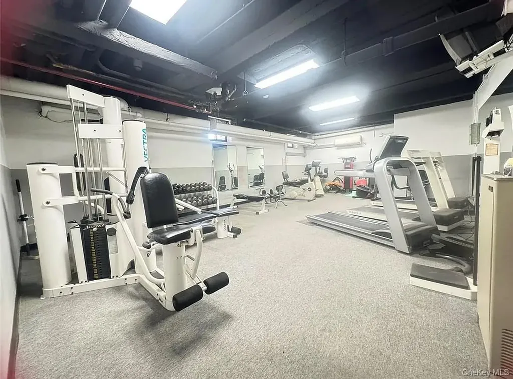 138-25 31 Drive Flushing NY 11354