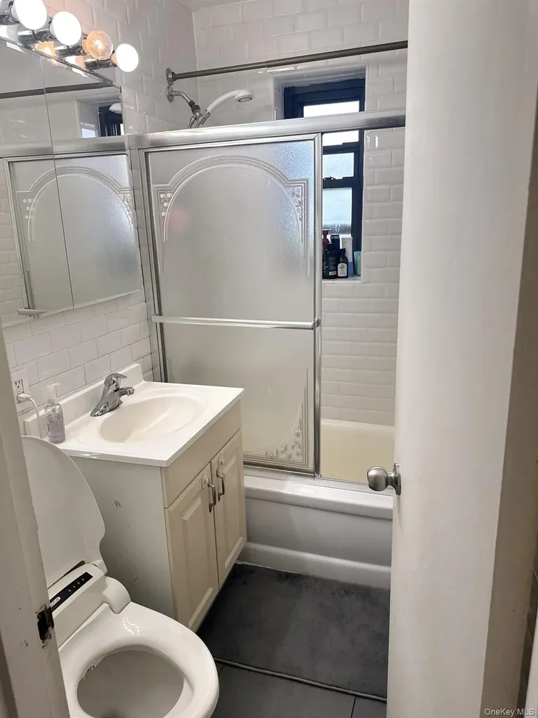 138-25 31 Drive Flushing NY 11354
