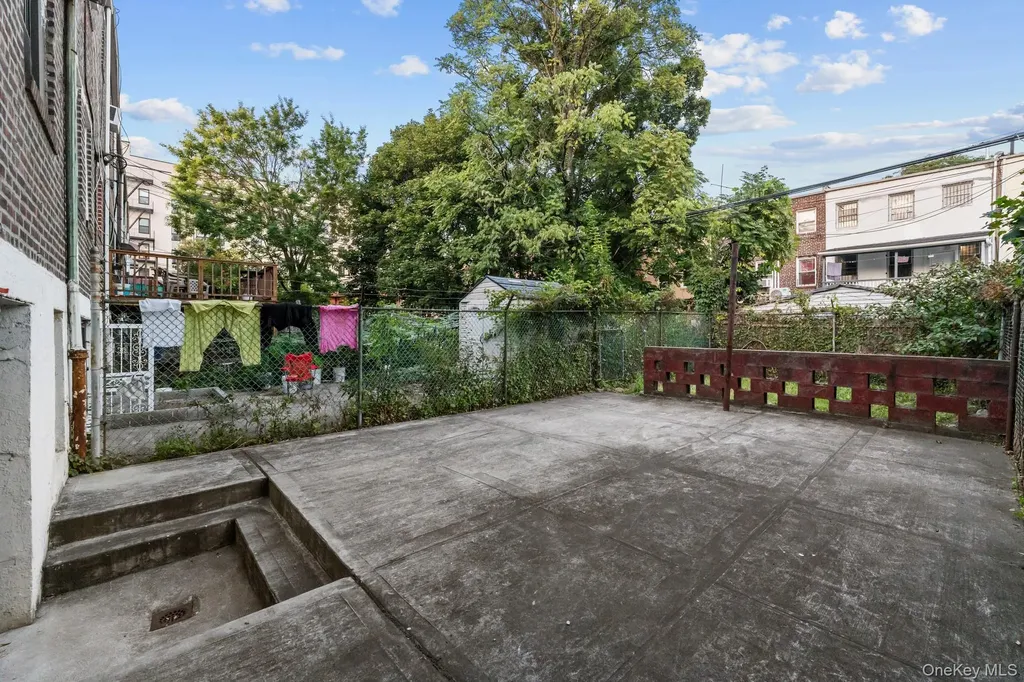 1054 Evergreen Avenue Bronx NY 10472