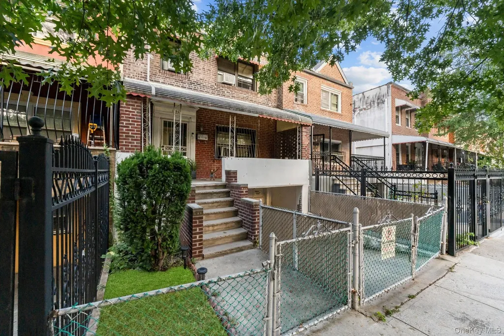 1054 Evergreen Avenue Bronx NY 10472