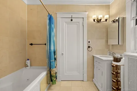 1 Lynwood Road Scarsdale NY 10583