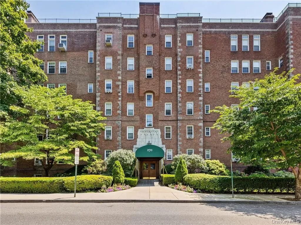 270 Bronxville Road Bronxville NY 10708