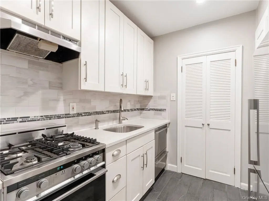 270 Bronxville Road Bronxville NY 10708