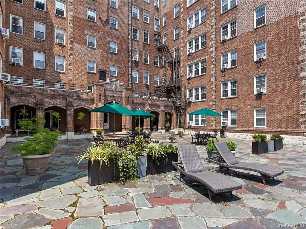 270 Bronxville Road Bronxville NY 10708