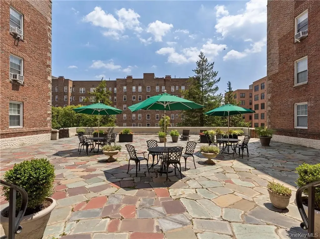 270 Bronxville Road Bronxville NY 10708