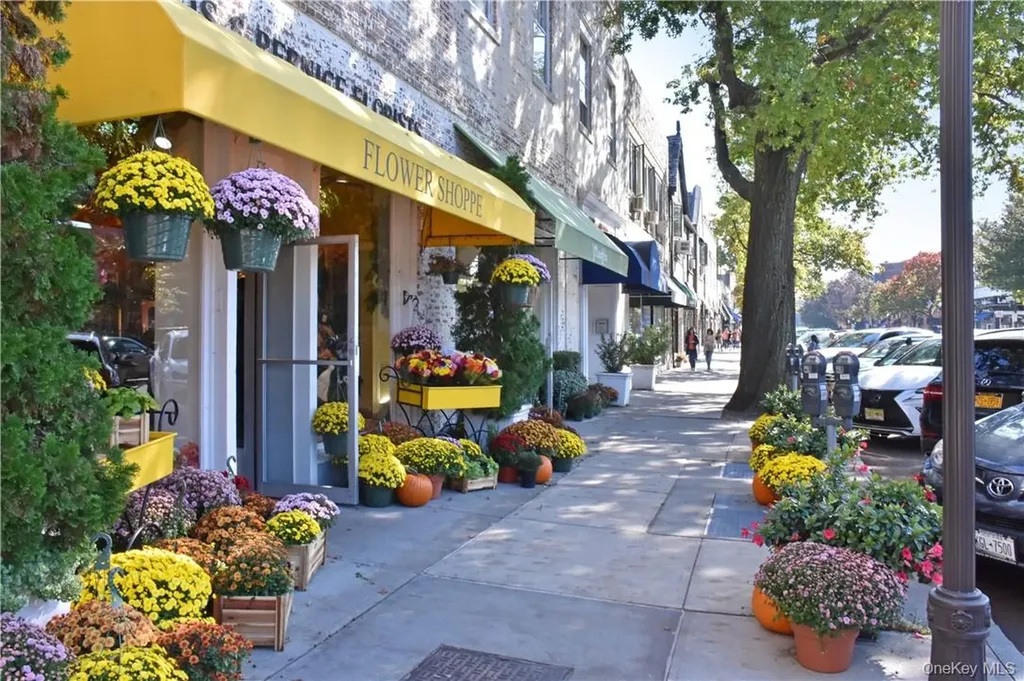 270 Bronxville Road Bronxville NY 10708