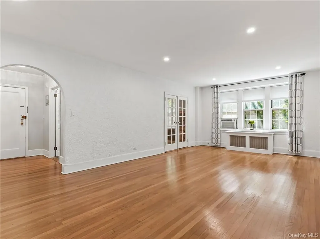 270 Bronxville Road Bronxville NY 10708
