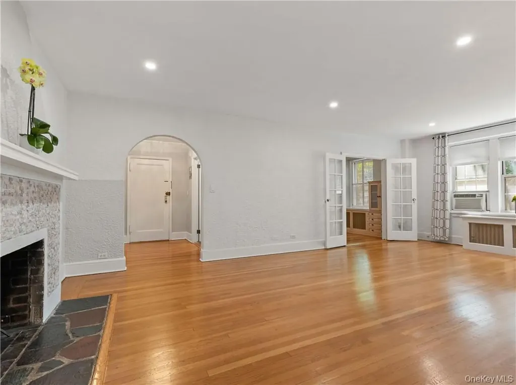 270 Bronxville Road Bronxville NY 10708