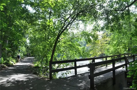 270 Bronxville Road Bronxville NY 10708