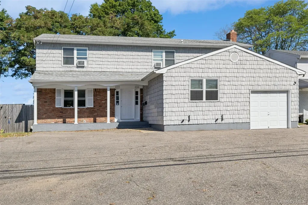 622 Old Country Road Plainview NY 11803