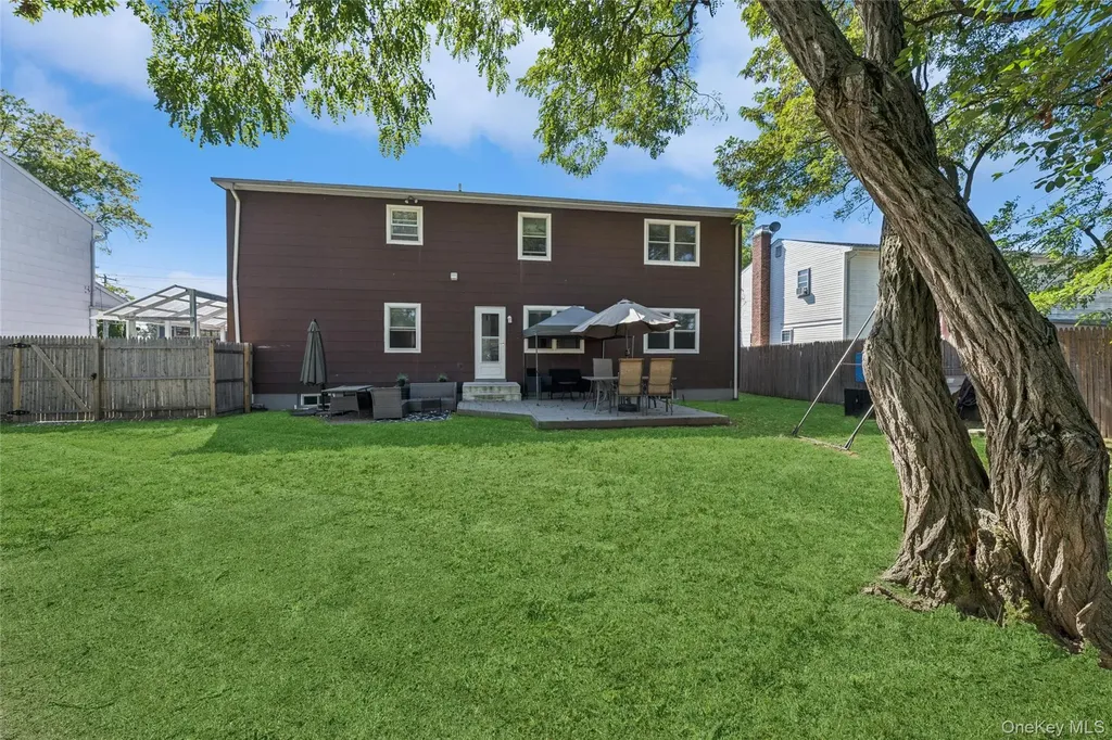 622 Old Country Road Plainview NY 11803
