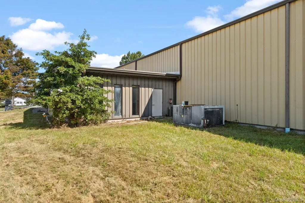 3050 State Route 208 Wallkill NY 12589