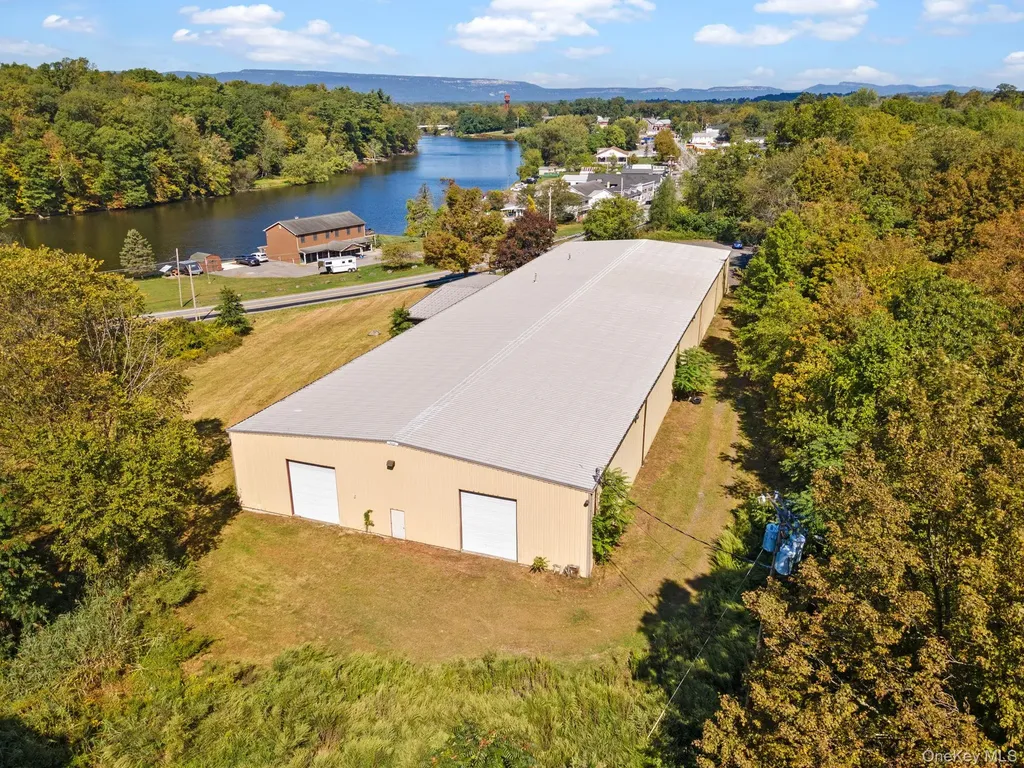 3050 State Route 208 Wallkill NY 12589