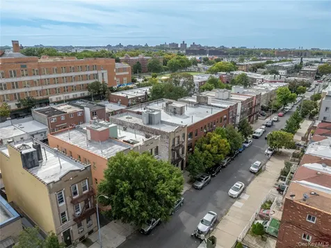 31-23 47th Street Astoria NY 11103