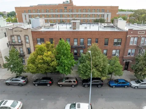 31-23 47th Street Astoria NY 11103