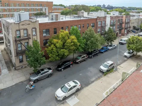31-23 47th Street Astoria NY 11103