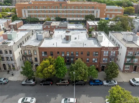 31-23 47th Street Astoria NY 11103