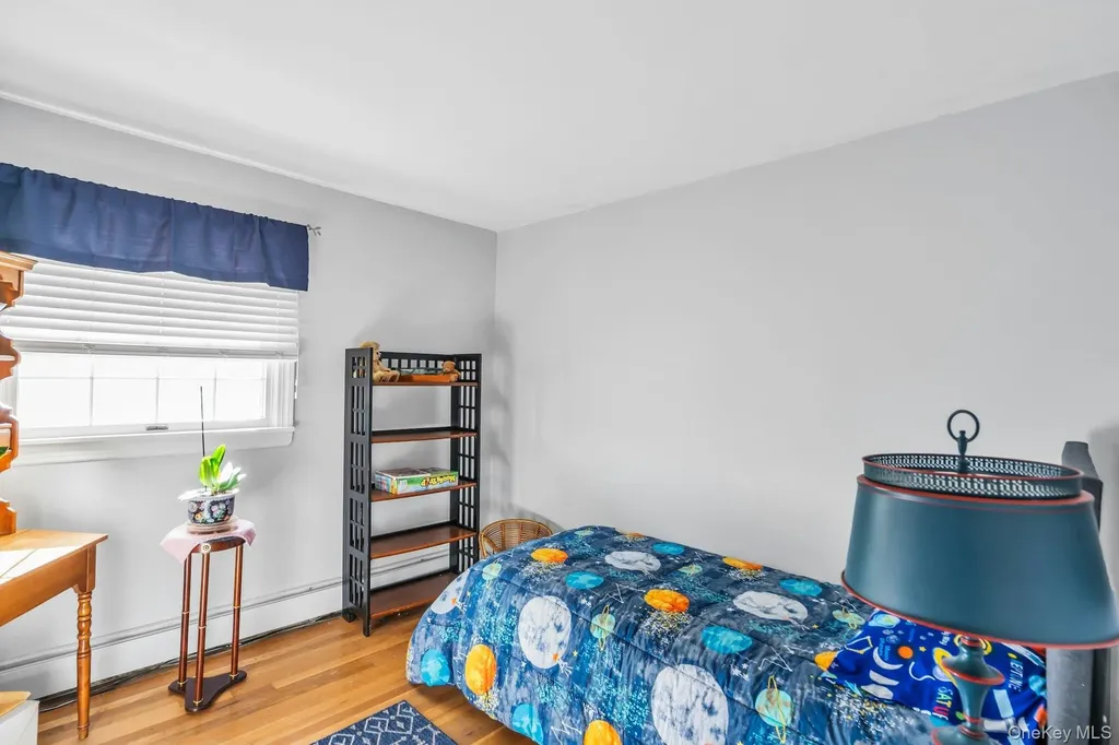 31 Sioux Drive Commack NY 11725