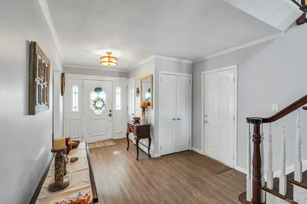 31 Sioux Drive Commack NY 11725