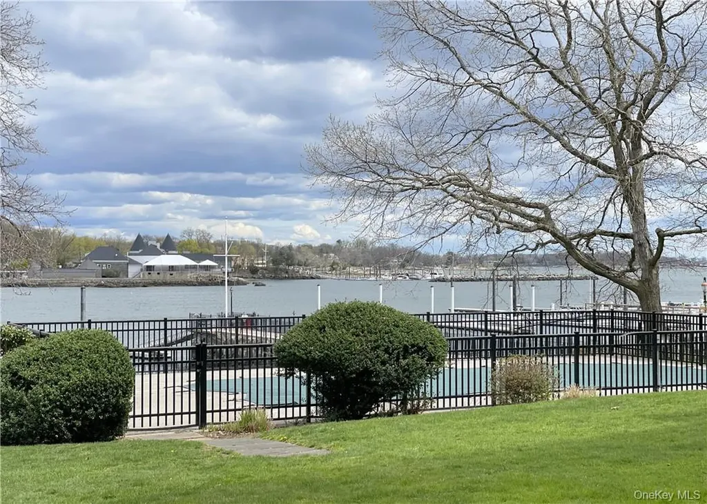 490 Bleeker Avenue Mamaroneck NY 10543