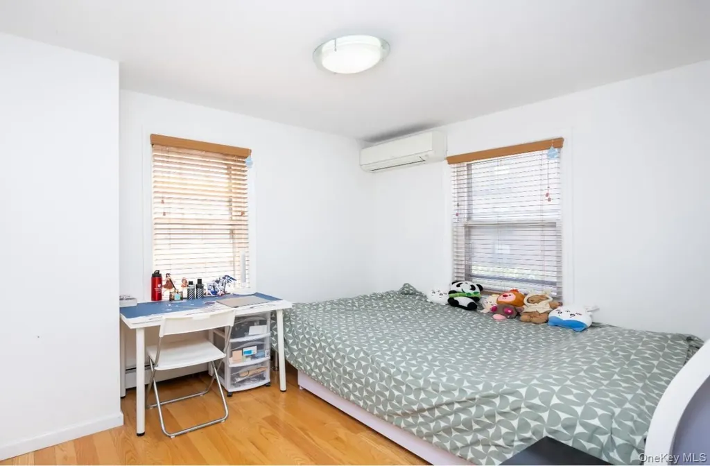 5224 66th Street Maspeth NY 11378