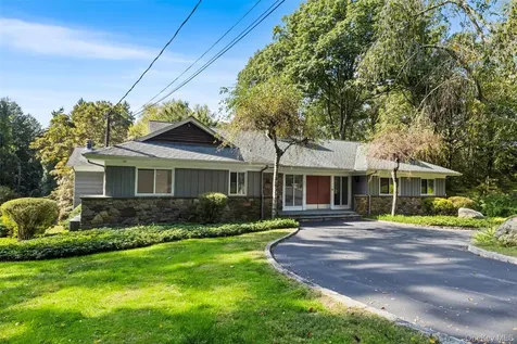 3 Troy Lane Bedford NY 10506